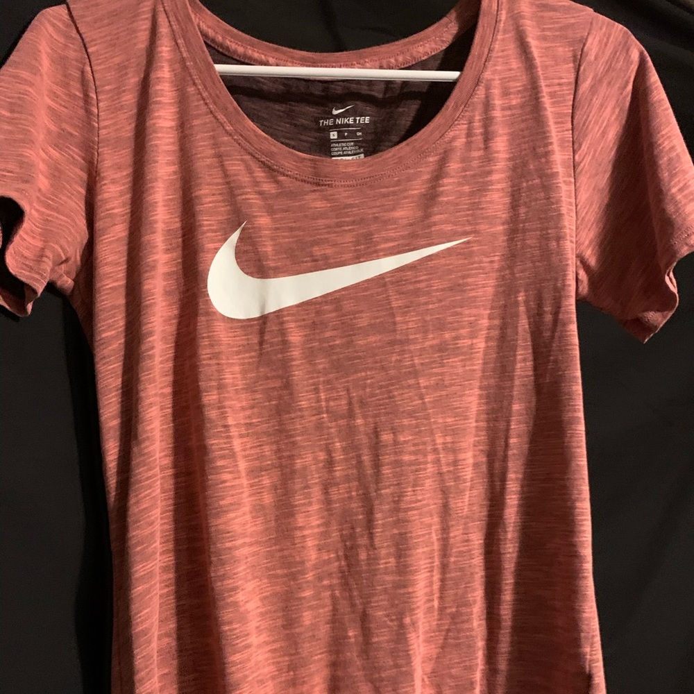 NIKE pink Tee